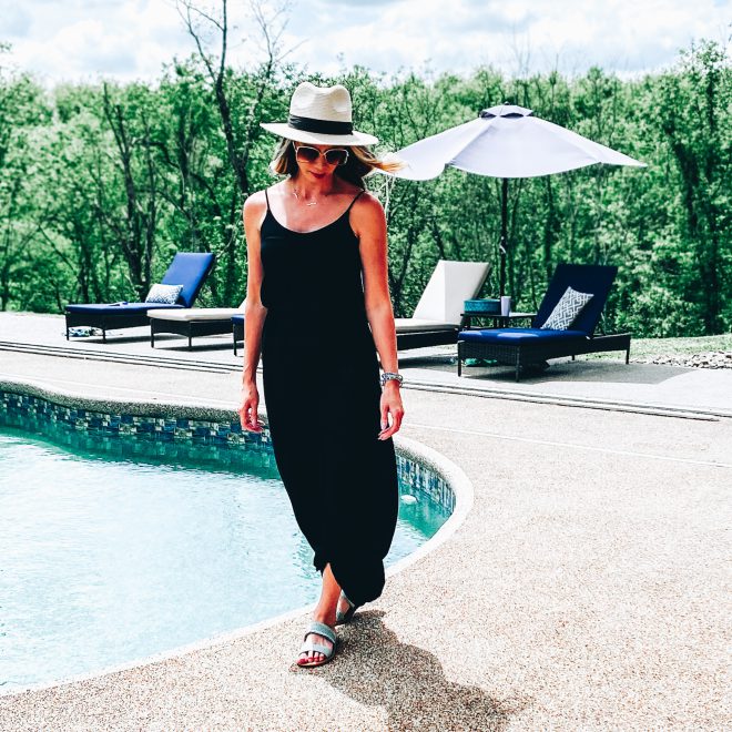 Cute Summer Dresses for Moms featured by top Pittsburg mom fashion blog, Fashionably Late Mom.