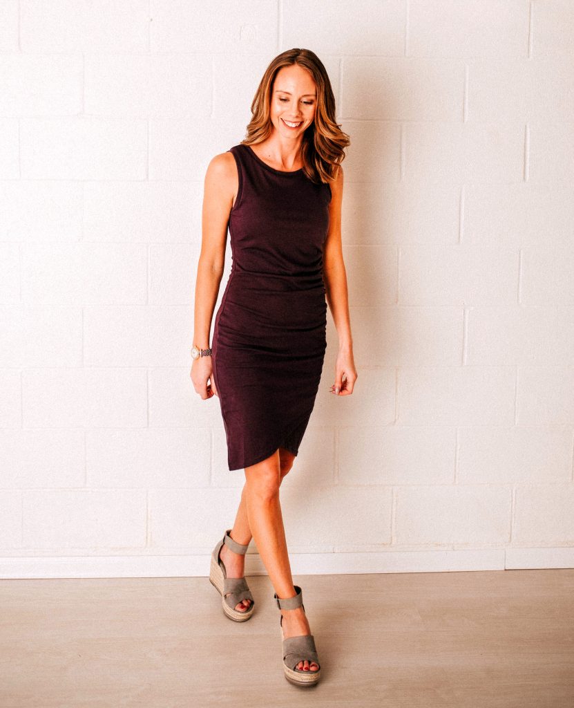 Cute Summer Dresses for Moms featured by top Pittsburg mom fashion blog, Fashionably Late Mom. - body con dress