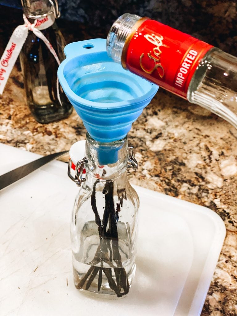 vanilla extract, stoli vodka